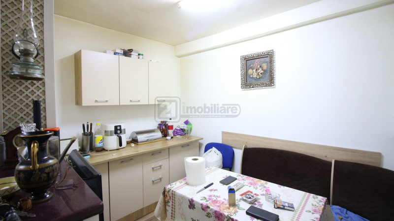 Lizeanu/ Bradesti, casa cu teren, lot de colt, amprenta 130 mp, D+P+M