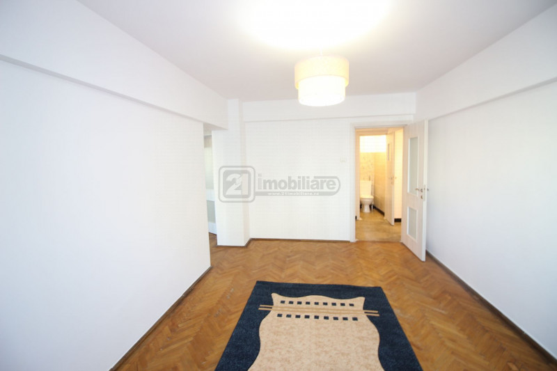 Calea Victoriei, apartament 3 camere, renovat, ideal locuinta/birou, etaj 1/7