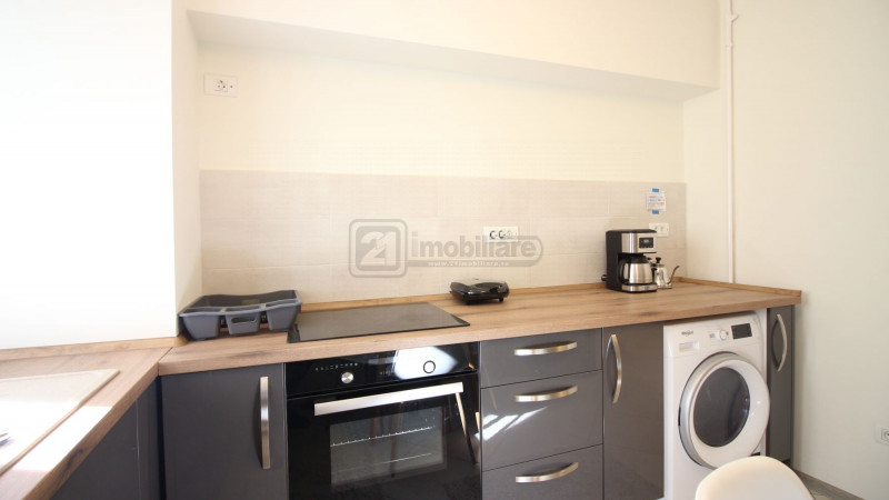 P-ta Lahovari, apartament 3 camere, renovat modern, mobilat, etaj 6/9, bloc 1980