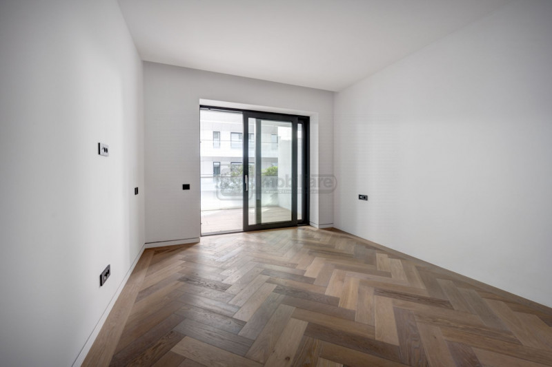 2 camere spațios, 84 mp total, terasă 23 mp | Finisaje premium – Pines Residence