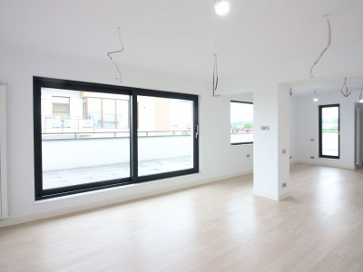 Penthouse 4 camere, 125 mp, 3 bai, terasa 97 mp, etaj 3/3, lift, singur pe etaj