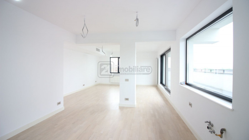 Penthouse 4 camere, 125 mp, terasa 97 mp, etaj 3/3, lift, Băneasa - Jolie Ville