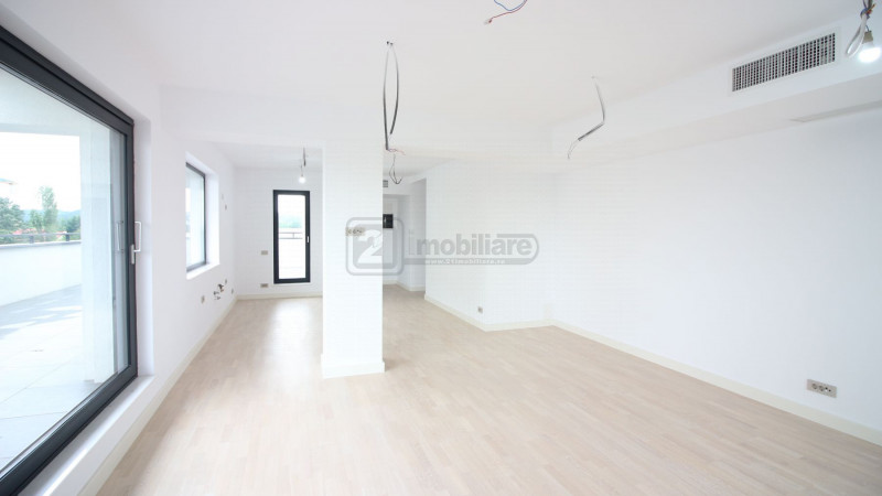 Penthouse 4 camere, 125 mp, terasa 97 mp, etaj 3/3, lift, Băneasa - Jolie Ville