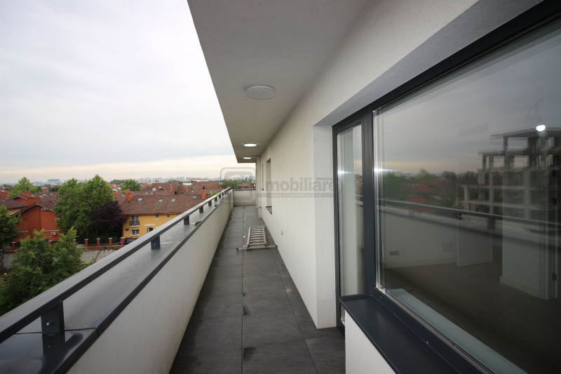 Penthouse 4 camere, 125 mp, terasa 97 mp, etaj 3/3, lift, Băneasa - Jolie Ville