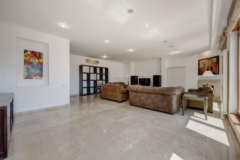 Herăstrău – Penthouse 5 camere, 287 mp utili | Living 70 mp | Terasă 195 mp