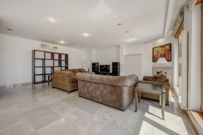 Herăstrău – Penthouse 5 camere, 287 mp utili | Living 70 mp | Terasă 195 mp