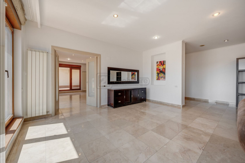 Herăstrău – Penthouse 5 camere, 287 mp utili | Living 70 mp | Terasă 195 mp