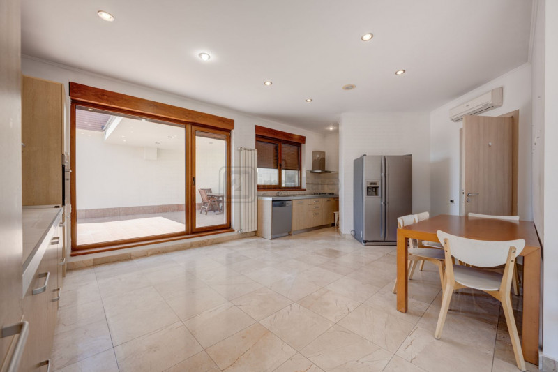Herăstrău – Penthouse 5 camere, 287 mp utili | Living 70 mp | Terasă 195 mp