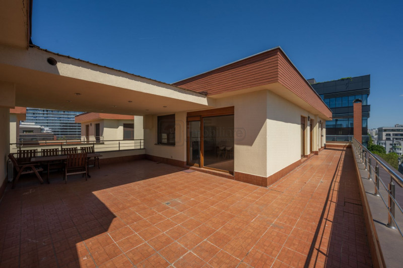 Herăstrău – Penthouse 5 camere, 287 mp utili | Living 70 mp | Terasă 195 mp