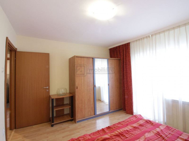 Mall Vitan - Foisorului, apartament 3 camere, 77 mp, decomandat, 2 bai, etaj 5/8