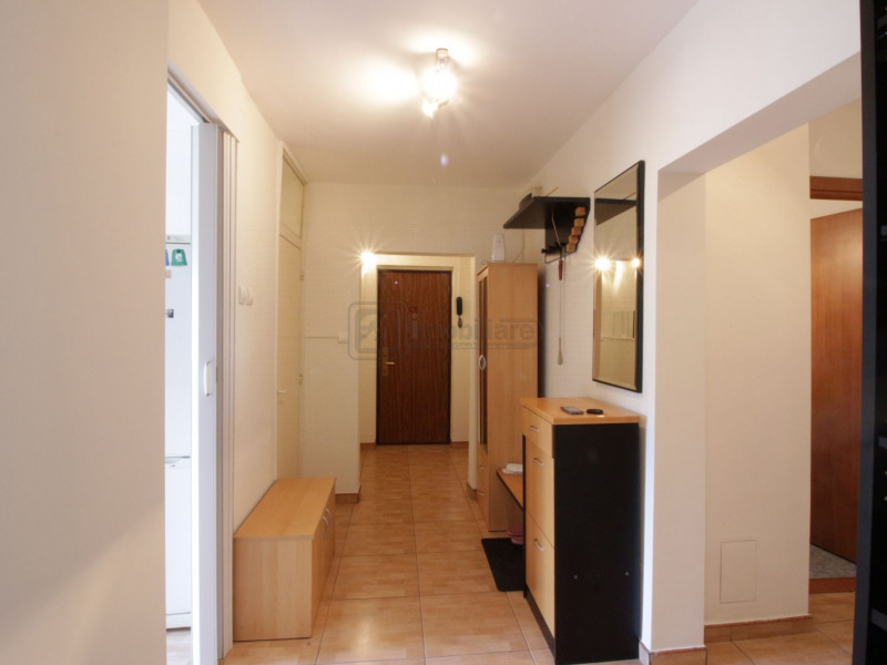 Mall Vitan - Foisorului, apartament 3 camere, 77 mp, decomandat, 2 bai, etaj 5/8