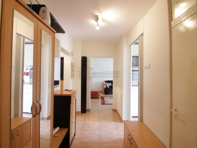 Mall Vitan - Foisorului, apartament 3 camere, 77 mp, decomandat, 2 bai, etaj 5/8