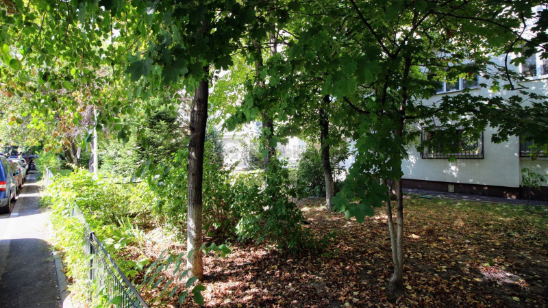 Turda - Parcul Regina Maria, 2 camere, decomandat, parter cu balcon, bloc 1982