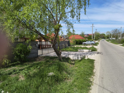 Lot de teren pentru casă în zonă de vile noi | Aproape de centrul comunei Periș