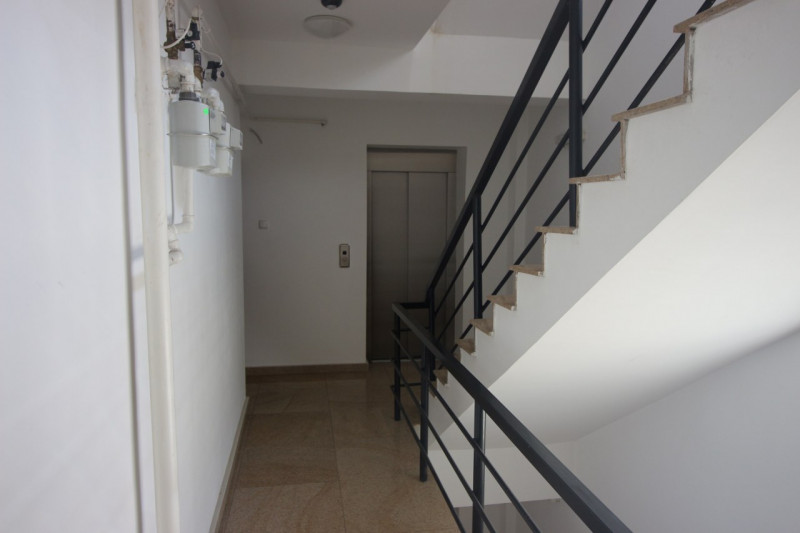 Apartament 2 camere, etaj 3/5, bloc 2008, parcare subterana, Mosilor/ Obor