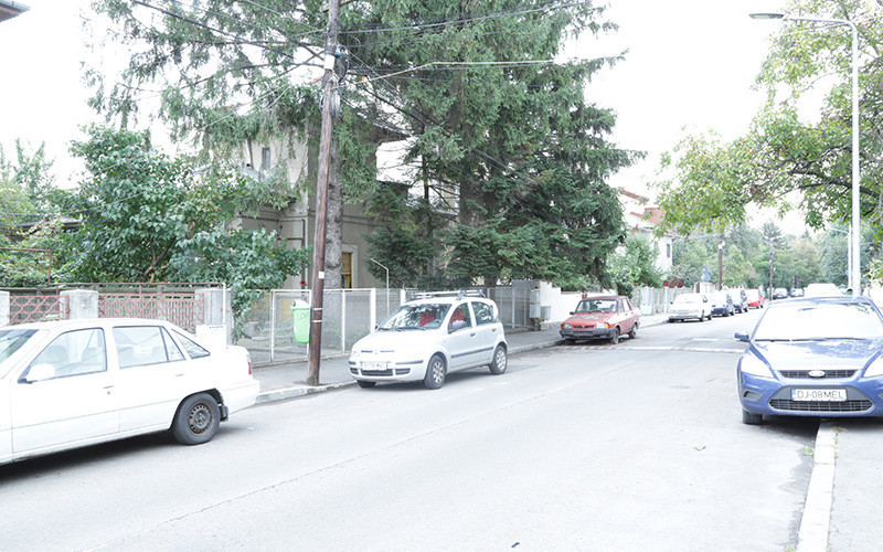 Casa curte, 3 camere, locuinta/ birouri, Domenii / Agronomie