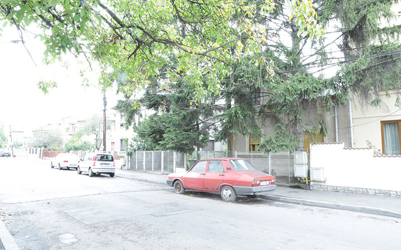 Casa curte, 3 camere, locuinta/ birouri, Domenii / Agronomie