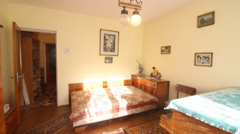 Pta Domenii, apartament 4 camere, etaj 3/3+pod, bloc anvelopat, alei, zona verde