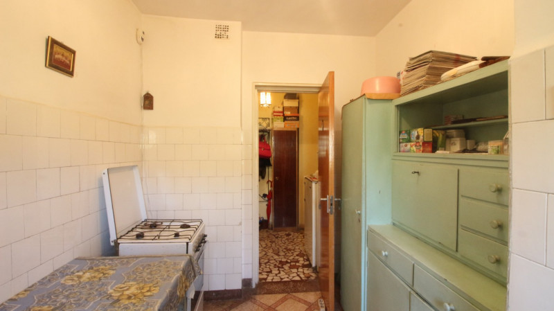 Pta Domenii, apartament 4 camere, etaj 3/3+pod, bloc anvelopat, alei, zona verde