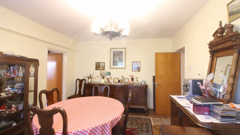 Pta Domenii, apartament 4 camere, etaj 3/3+pod, bloc anvelopat, alei, zona verde