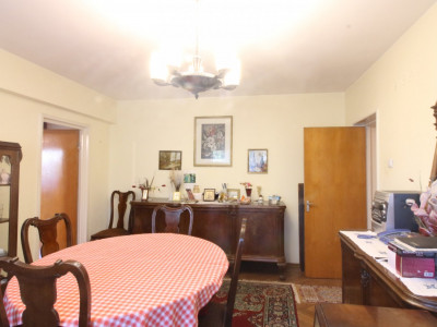 Pta Domenii, apartament 4 camere, etaj 3/3+pod, bloc anvelopat, alei, zona verde