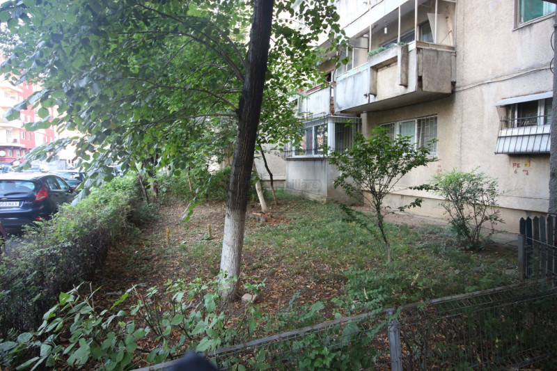 D-na Ghica/Lidl,apartament 4 camere,100 mp,bloc 1990,centrala proprie,2 balcoane