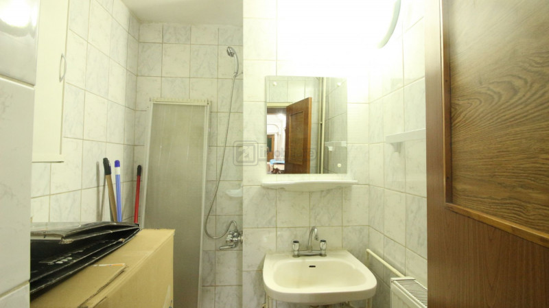 Baicului, apartament 4 camere, 100 mp,P/4,bloc 1990,centrala proprie, 2 balcoane