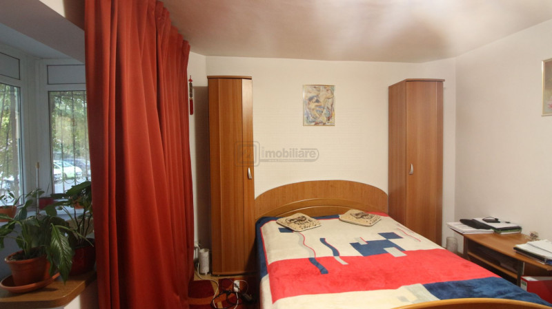 Baicului, apartament 4 camere, 100 mp,P/4,bloc 1990,centrala proprie, 2 balcoane