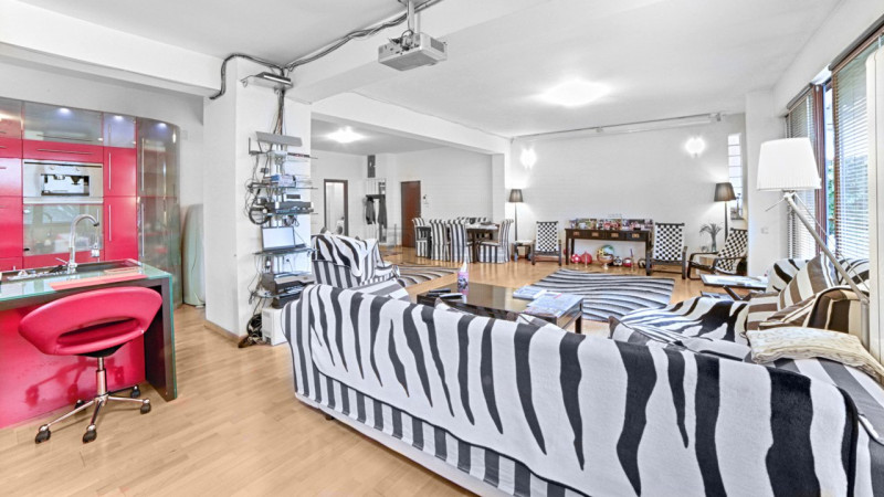 Kiseleff, apartament premium, 140 mp, parter, gradina proprie 100 mp, garaj