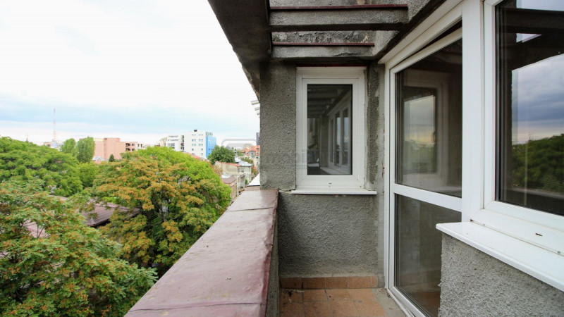 Piata Romana, apartament 3 camere, 68 mp, etaj 5/7, renovat, investitie buna