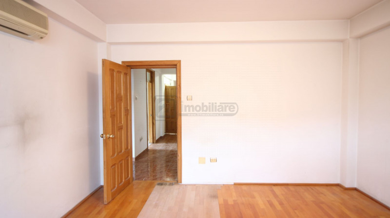 Mosilor-Obor,imobil 3 apartamente,400mp,teren 369mp,ideal locuinta/clinica/birou