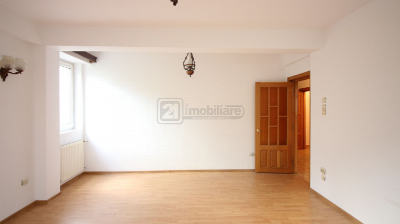 Mosilor-Obor,imobil 3 apartamente,400mp,teren 369mp,ideal locuinta/clinica/birou