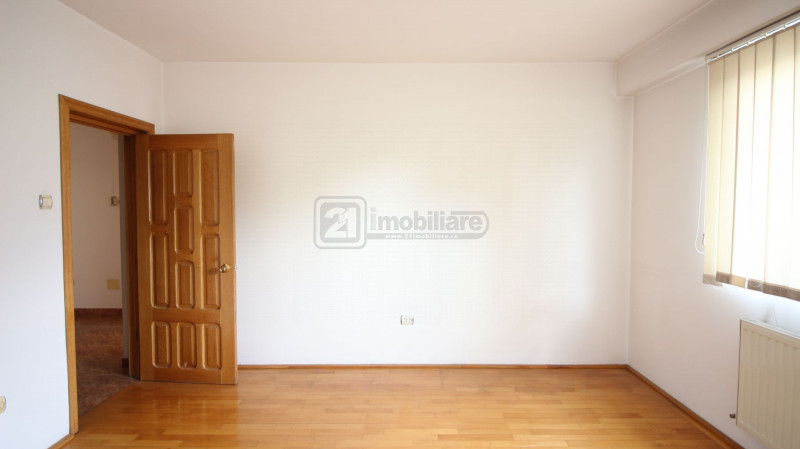 Mosilor-Obor,imobil 3 apartamente,400mp,teren 369mp,ideal locuinta/clinica/birou