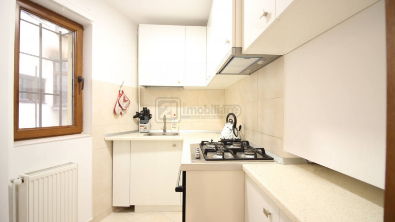 Luterana/ Radisson, apartament cochet, 3 camere, renovat, complet mobilat/utilat