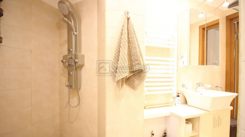 Luterana/ Radisson, apartament cochet, 3 camere, renovat, complet mobilat/utilat