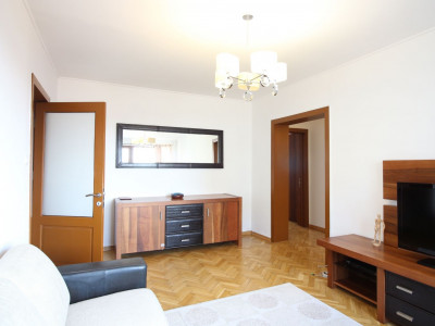 Apartament 3 camere,finisat,mobilat/ utilat complet,2 pasi de metrou P-ta Muncii