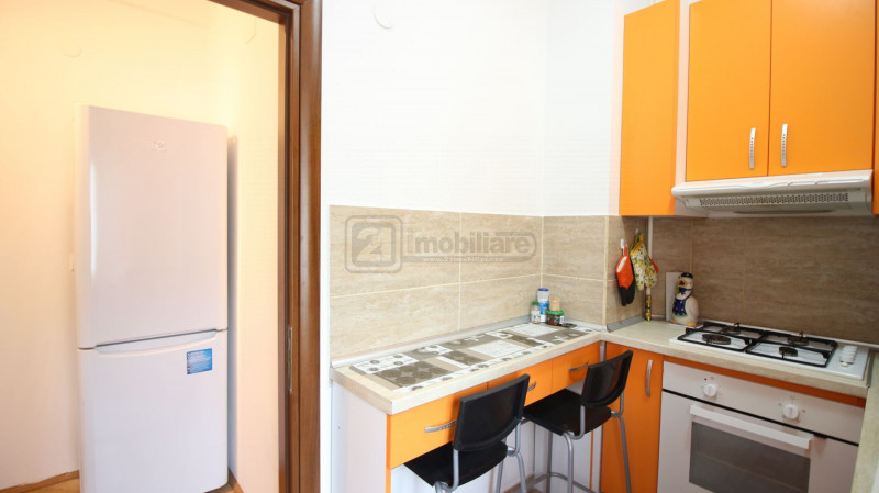 Unirii, apartament elegant, 3 camere, 80 mp, etaj 3/4, lift, mobilat/utilat