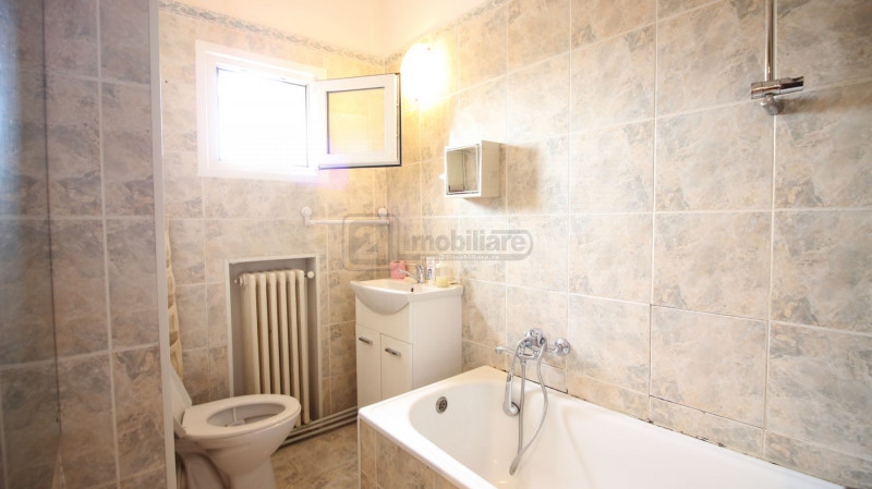 Unirii, apartament elegant, 3 camere, 80 mp, etaj 3/4, lift, mobilat/utilat